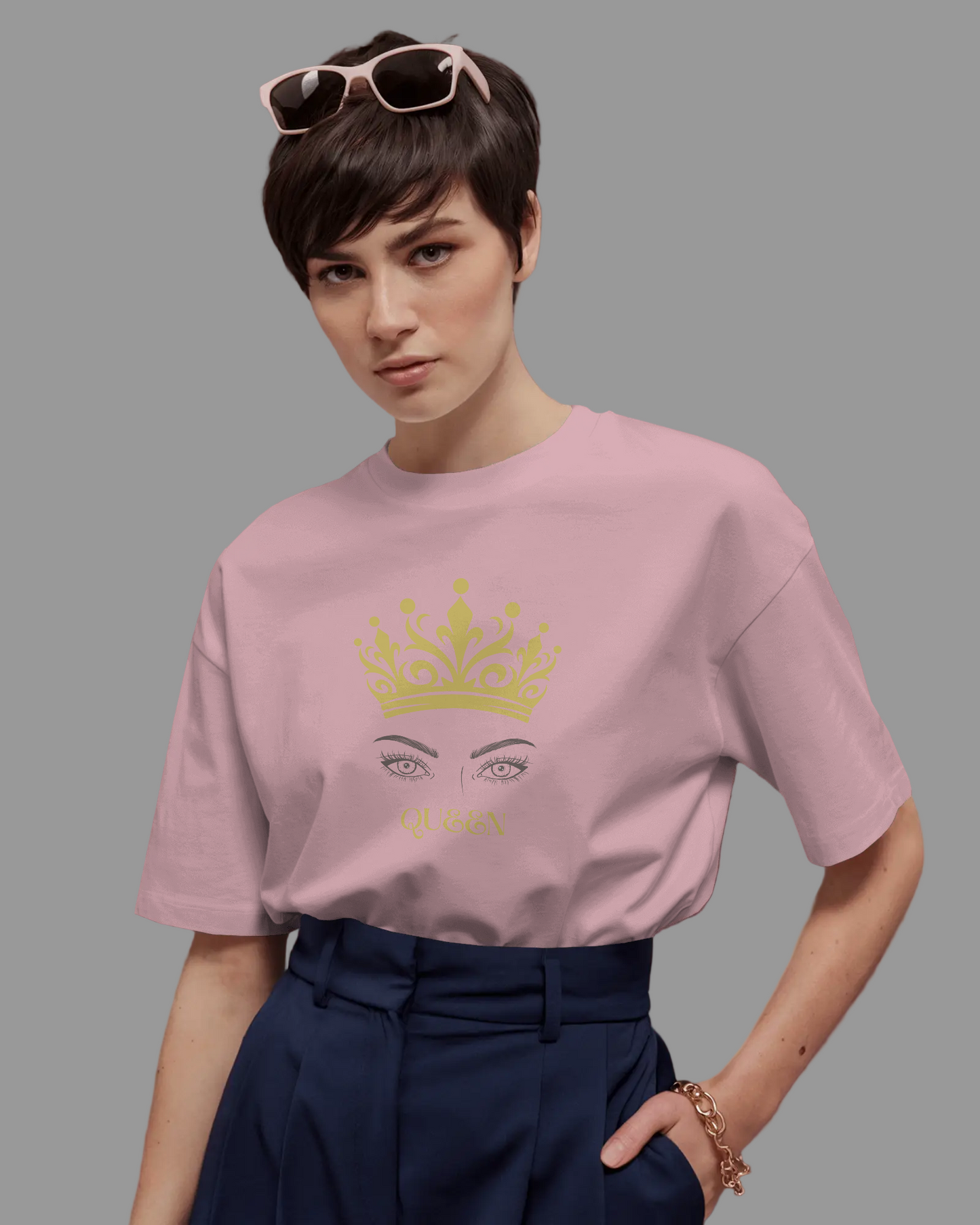 Women Oversized T-Shirt - Queen - Baby Pink